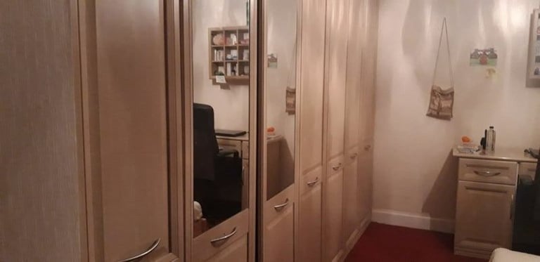 Large double room close to L&D hospital 