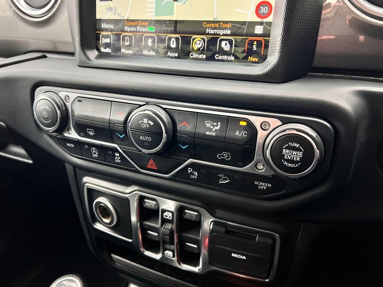 2020 Jeep Wrangler 2.2 MultiJetII Sahara SUV 4dr Diesel Auto 4WD Euro 6 (s/s) (200 ps) CONVERTIBL...