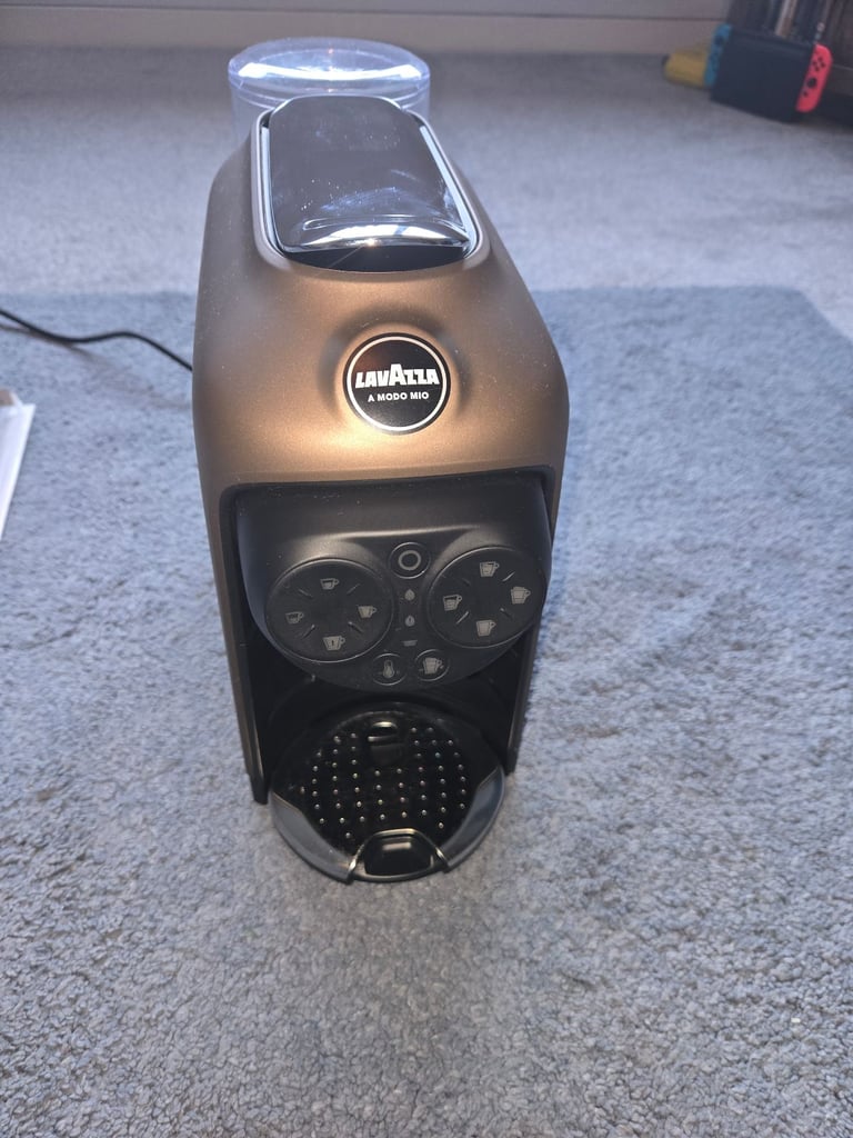 Lavazza A Modo Mio Desèa Coffee Machine