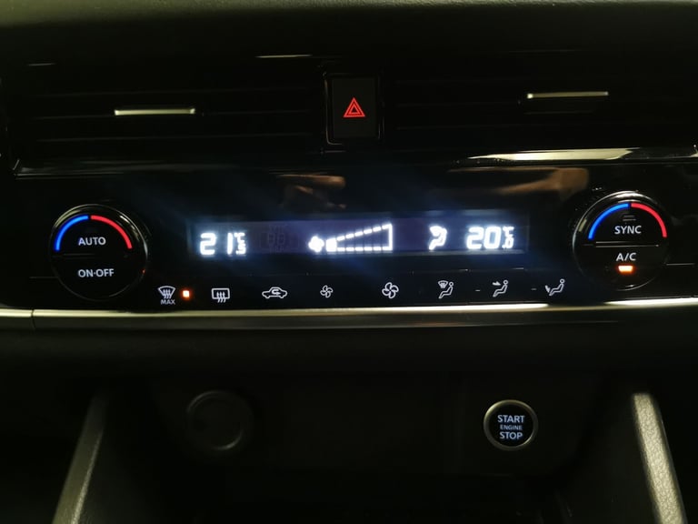 2022 Nissan Qashqai 1.3 DIG-T MHEV Acenta Premium SUV 5dr Petrol Hybrid XTRON Euro 6 (s/s) (158 S...