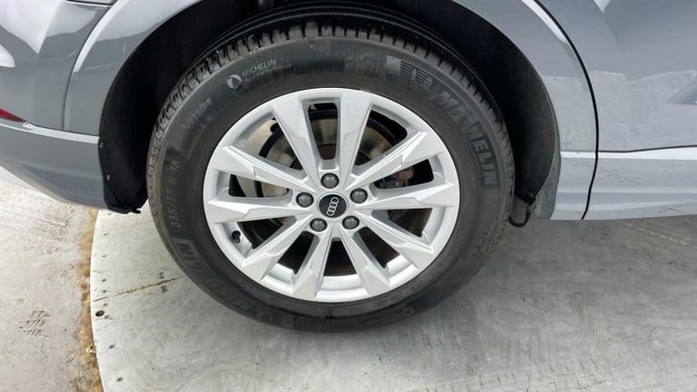 2022 Audi Q3 Sport 35 TFSI  150 PS 6-speed Manual SUV Petrol Manual