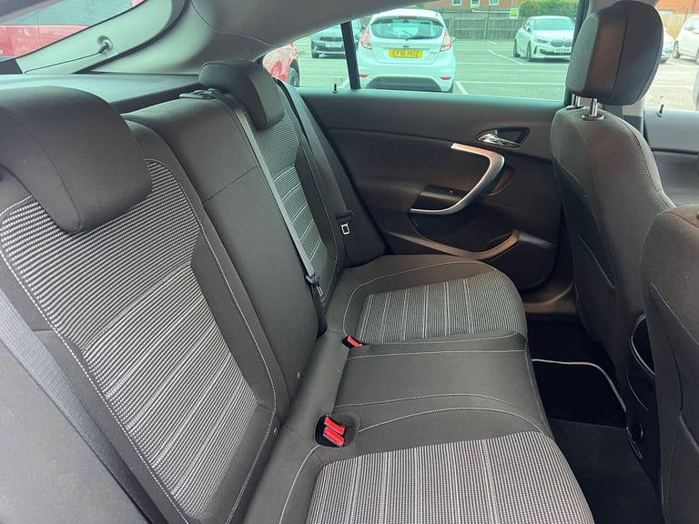 2016 Vauxhall Insignia 1.4i Turbo SRi Hatchback 5dr Petrol Manual Euro 6 (s/s)