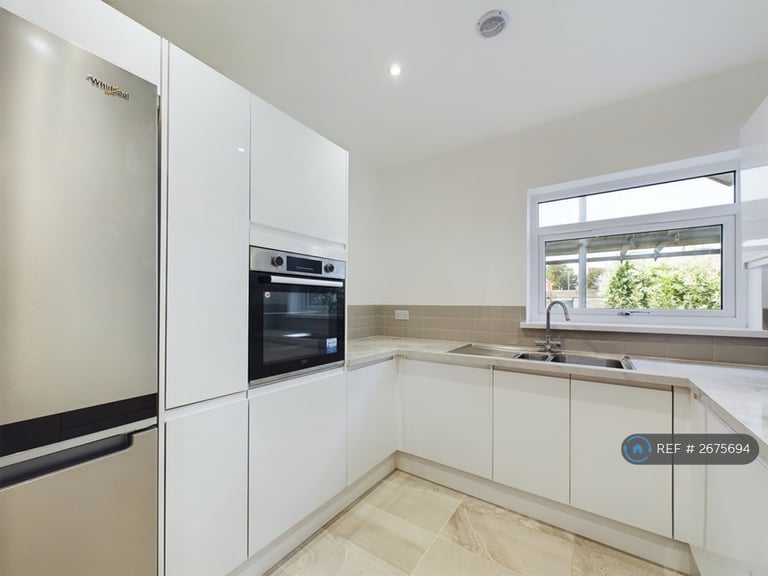 5 bedroom house in Rawden Place, Cardiff, CF11 (5 bed) (#2675694)