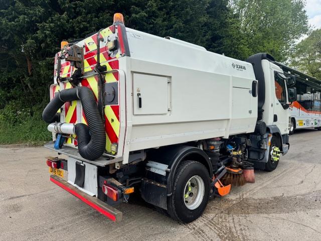 2016 16 DAF LF 180 E6 12T Scarab Merlin dual sweep road sweeper ex council