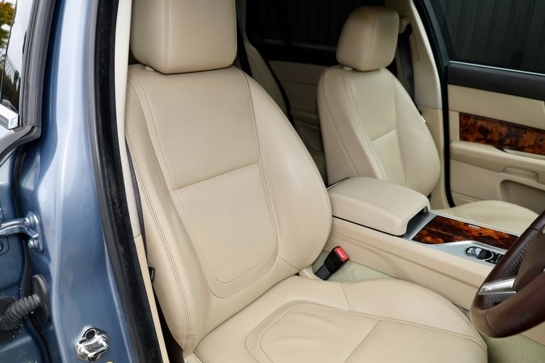 2013 '63' Jaguar XF 3.0 V6 Diesel Sportbrake Estate Premium Luxury + Rare Spec