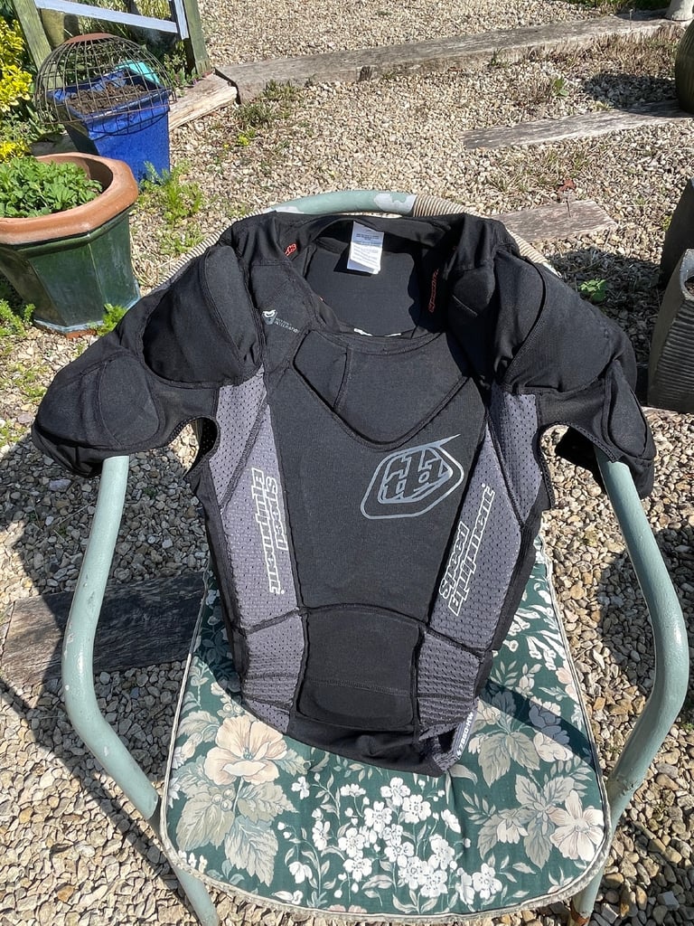image for Troy Lee Body Armer 7850.    LARGE