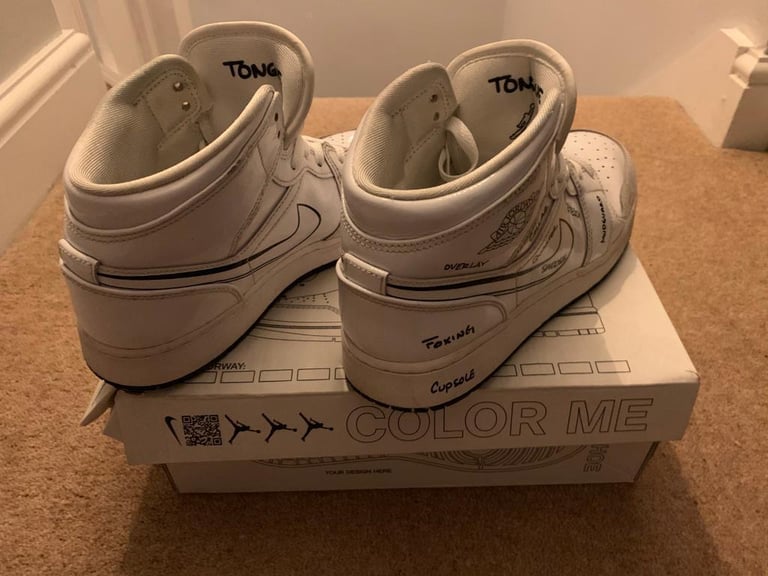 Nike Jordan 1 Mid - size 6