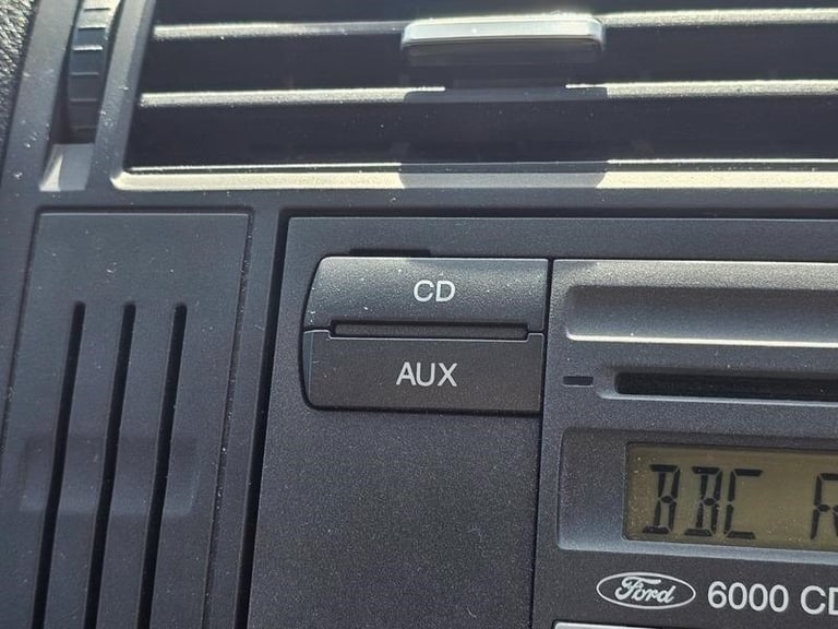 2010 Ford Kuga 2.0 TDCi Zetec 2WD Euro 4 5dr ESTATE Diesel Manual