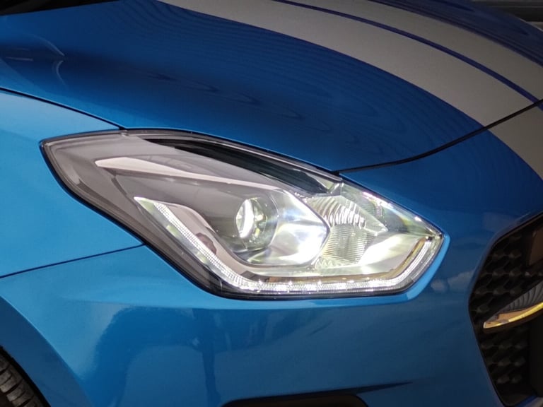 SUZUKI SWIFT; HYBRID; APPLE &amp; ANDROID CAR PLAY; BLUE; ULEZ COMPLIANT;-5 DOOR;