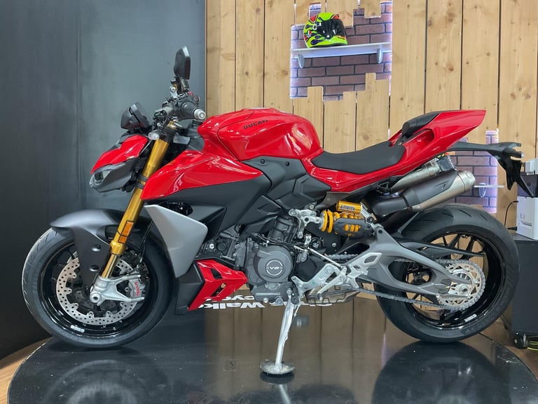 Ducati Streetfighter V2S 2025 LOW RATE FINANCE 4.9%APR HP & PCP! ORDER NOW!