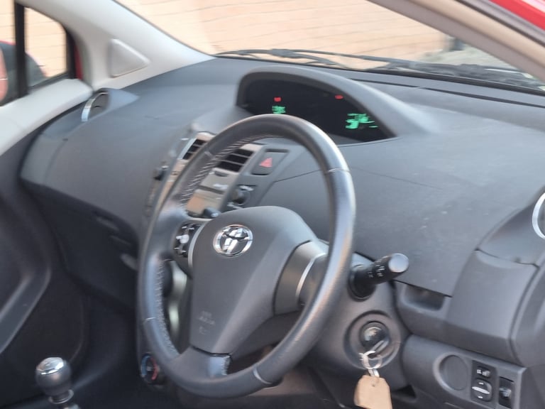 2009 Toyota Yaris 1.33 VVT-i TR 3dr [6] HATCHBACK Petrol Manual