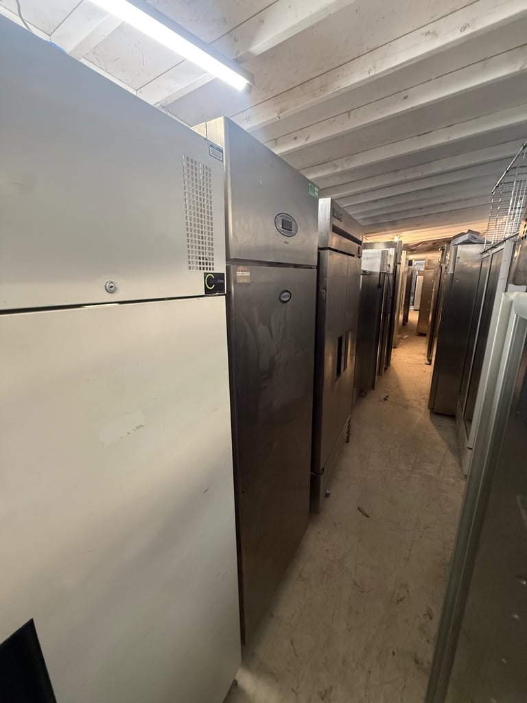 Commercial fridge freezer cafe shop restaurant takeaway chiller freezer fridge Williams foster 