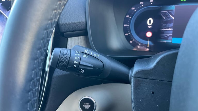 2024 Volvo XC40 Ultra B3 Mild hybrid ESTATE Petrol/Electric Hybrid Automatic