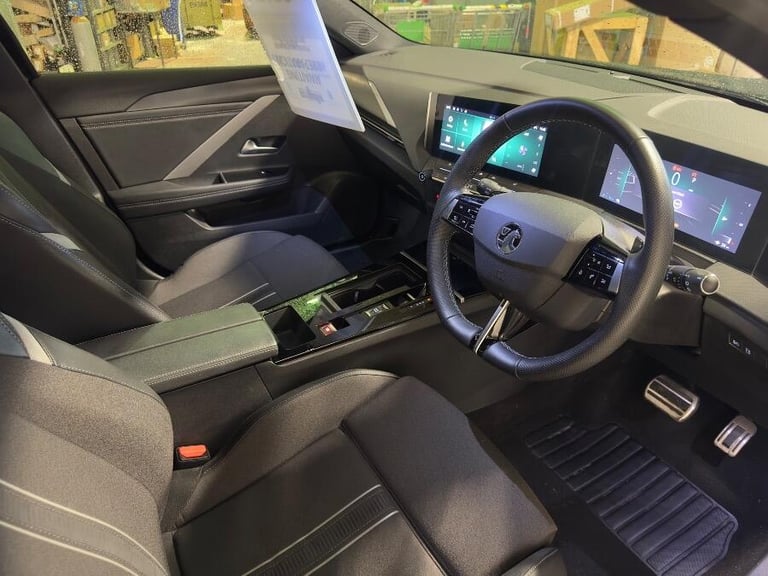 2023 Vauxhall Astra 1.6 Plug-in Hybrid GS 5dr Auto HATCHBACK PETROL/ELECTRIC Automatic