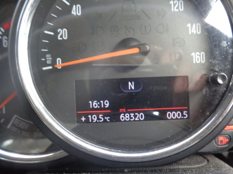 MINI HATCHBACK 1.5 Cooper 5dr
