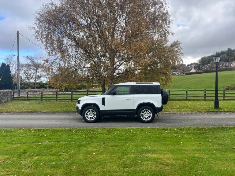 LAND ROVER DEFENDER 90 3.0 D250 S AWD HARD TOP AUTO 3ST VAN 25 REG 11,200 MILES 