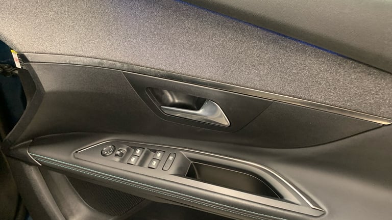 2022 Peugeot 5008 1.2 PureTech Allure Premium SUV 5dr Petrol EAT Euro 6 (s/s) (130 ps) SUV Petrol...