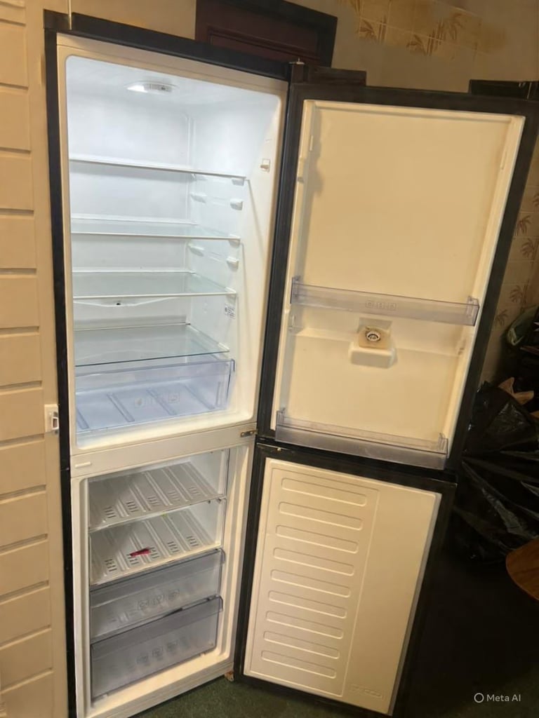 image for Samsung Fridge Freezer with Water Dispenser (I can Deliver)