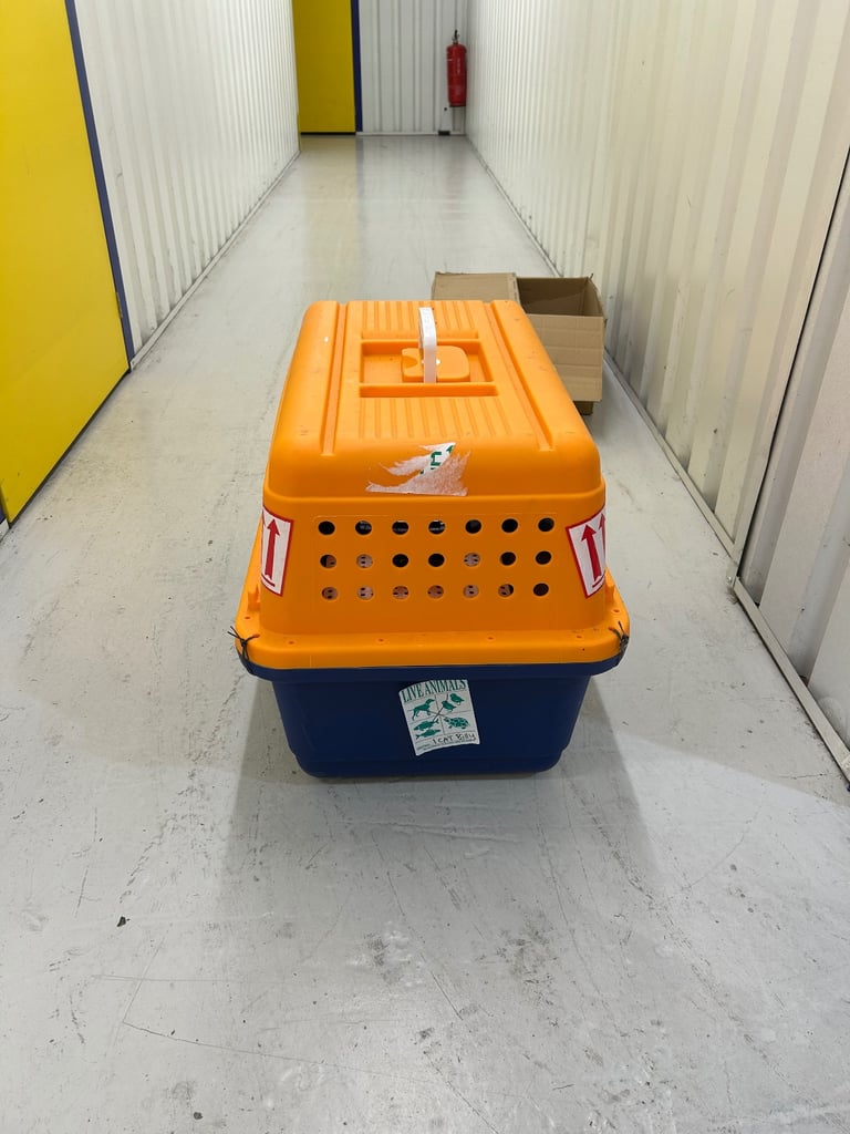 Cat / Small dog transport carrier