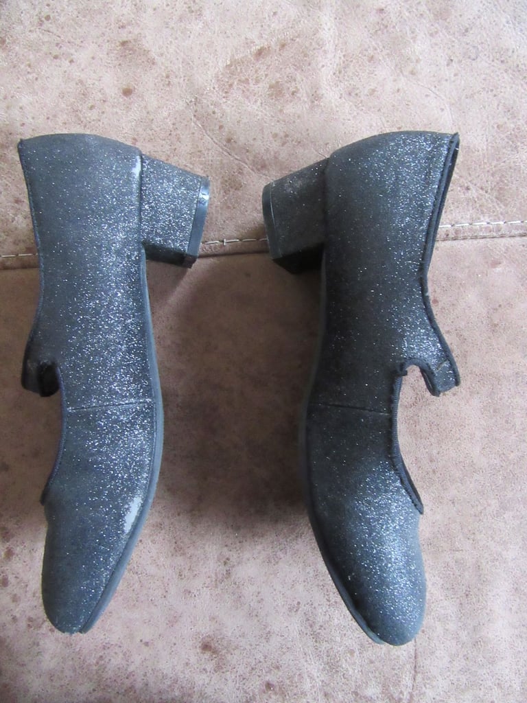 Girls Black Glitter Low Heel Easy Fasten Party Shoes - Size Uk 2