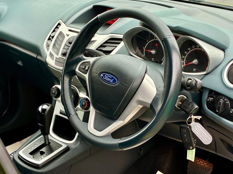 2009 Ford Fiesta 1.4 Zetec Hatchback **Automatic - 38,000 Miles - 1 Owner**