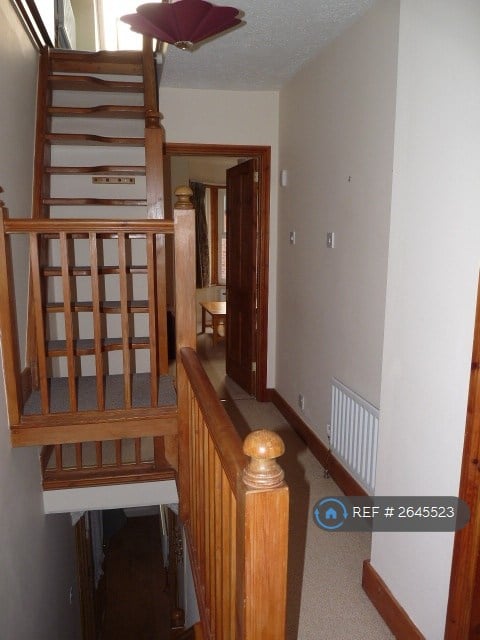 2 bedroom flat in Reading, Reading, RG30 (2 bed) (#2645523)