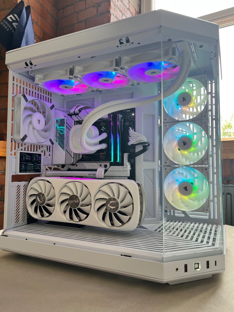 *Brand new* Hi-end Gaming PC * Ryzen 9 9950x3d / Geforce RTX / G skill / Corsair / Hyte / Samsung 