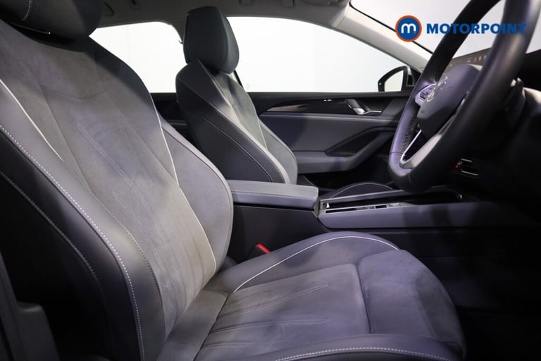 2025 Volkswagen Passat 1.5 TSI eHybrid Life 5dr DSG Estate Hybrid Automatic