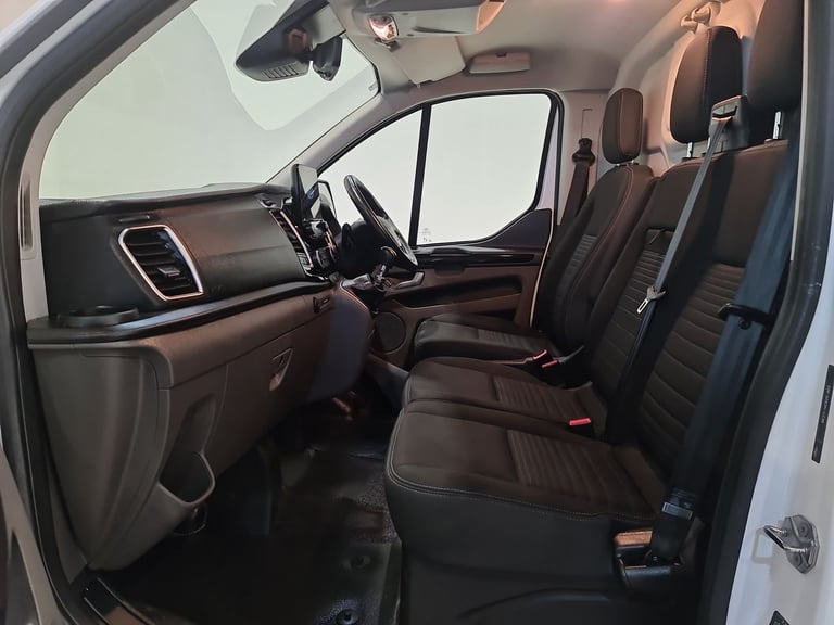 2023 Ford Transit Custom 2.0 300 ECOBLUE LIMITED L2 H1 130 BHP LWB Panel Van Diesel Manual