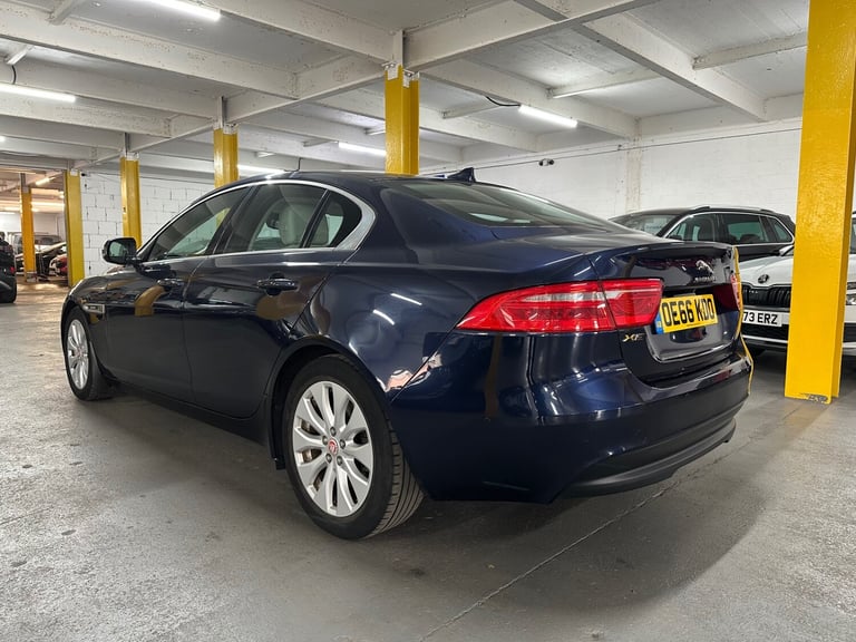 2016 Jaguar XE 2.0d Portfolio Euro 6 (s/s) 4dr SALOON Diesel Manual