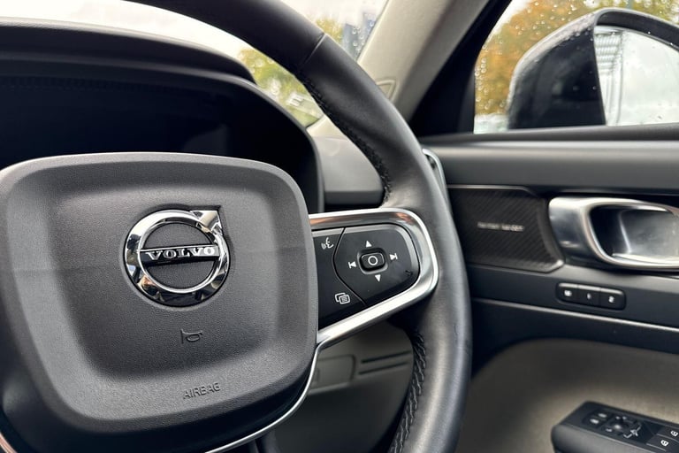 2022 Volvo XC40 2.0 B4 MHEV Ultimate SUV 5dr Petrol Hybrid DCT Auto Euro 6 (s/s) (197 ps) ESTATE ...