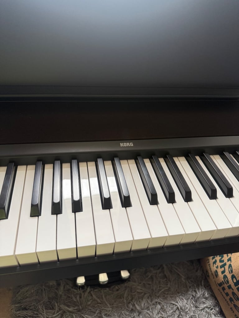 image for Korg B2 with stand and pedals
