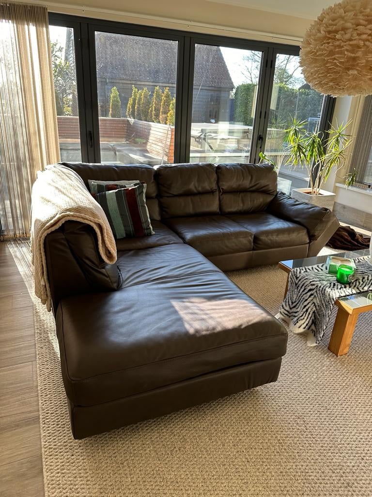 Leather Sofas For In Bedford