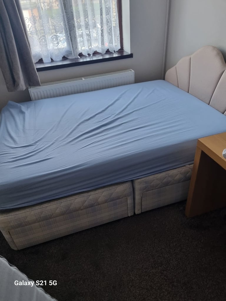 Slumberdown Double bed base with headboard