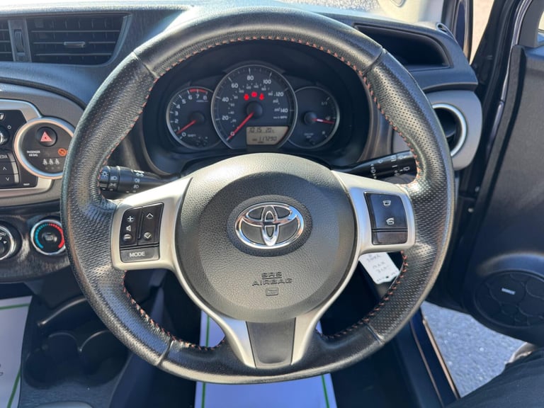 TOYOTA YARIS 1.3 Dual VVT-i SR 2012