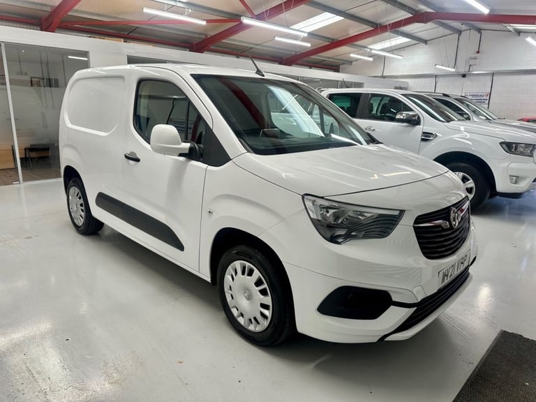 2021 21 VAUXHALL COMBO 1.5 TURBO D 2000 SPORTIVE L1 H1 * 44,467 3 SEATER * DIESE