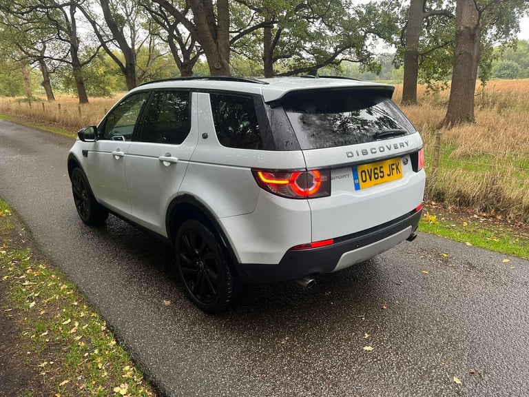 2015 Land Rover Discovery Sport 2.0 TD4 HSE Auto 4WD Euro 6 (s/s) 5dr ESTATE Diesel Automatic
