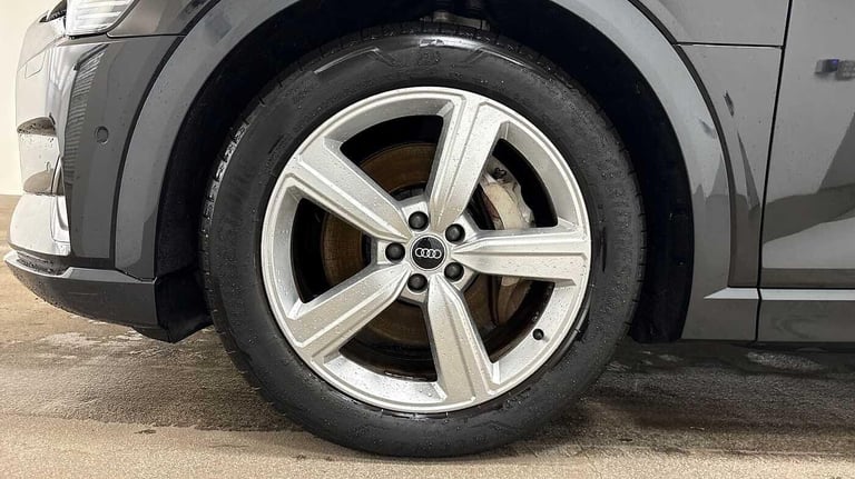 2021 Audi e-tron 300kW 55 Quattro 95kWh Technik 5dr Auto ESTATE ELECTRIC Automatic