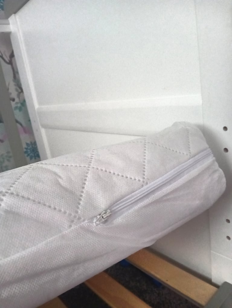 Cot bed 