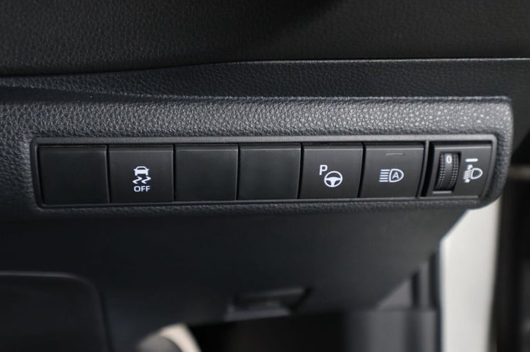 2020 Toyota Corolla 2.0 VVT-h Design Touring Sports CVT Euro 6 (s/s) 5dr Estate PETROL/ELECTRIC A...