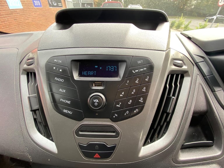 2017 Ford Transit Custom 2.0 TDCi 270 L1 H1 5dr PANEL VAN Diesel Manual