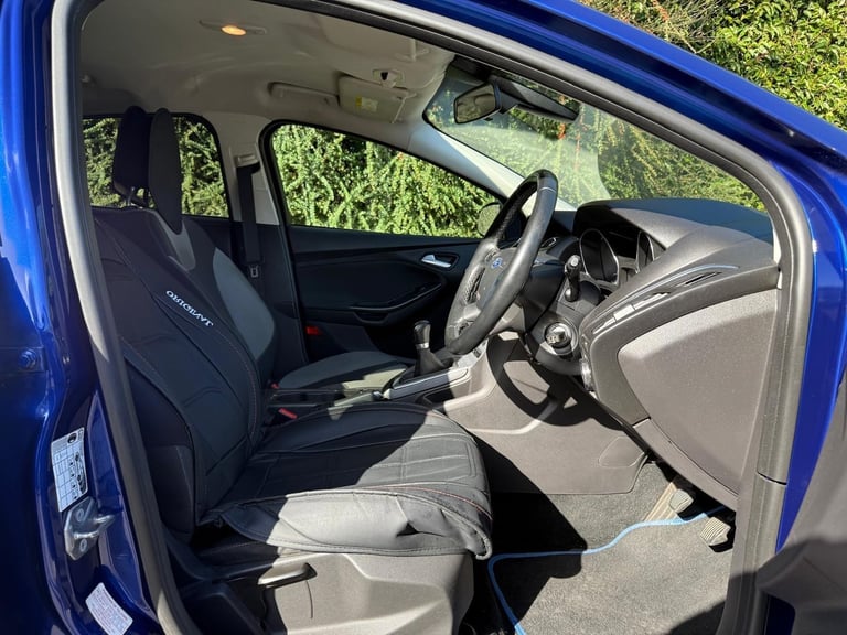  Ford Focus 1.0T EcoBoost Zetec Euro 5 (s/s) 5dr Petrol Manual