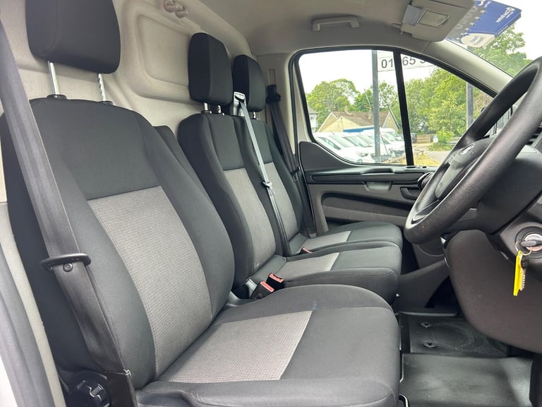 FORD TRANSIT CUSTOM 2.0 340 A/C LWB + Â?14,975 Plus VAT +