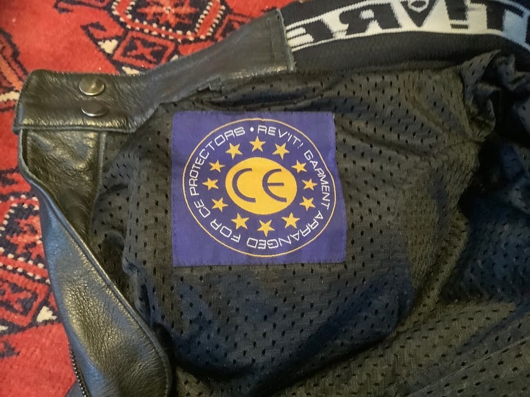 🏍️ REV’IT LEATHER MOTORCYCLE 🏍️ TROUSERS 👖 VGC (APPROX 30” WAIST) 24 SHORT LEG