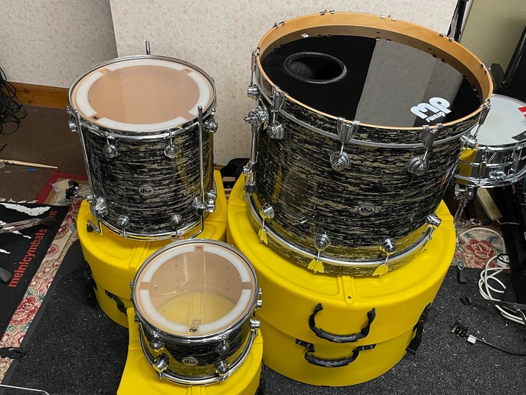 image for DW Collectors Series Drums with Hardcases