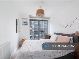 2 bedroom flat in Christian Street, London, E1 (2 bed) (#2663582)