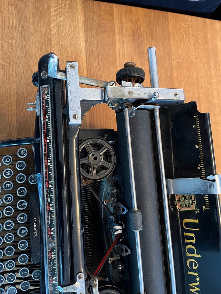 1934 underwood no 6-14 typewriter 