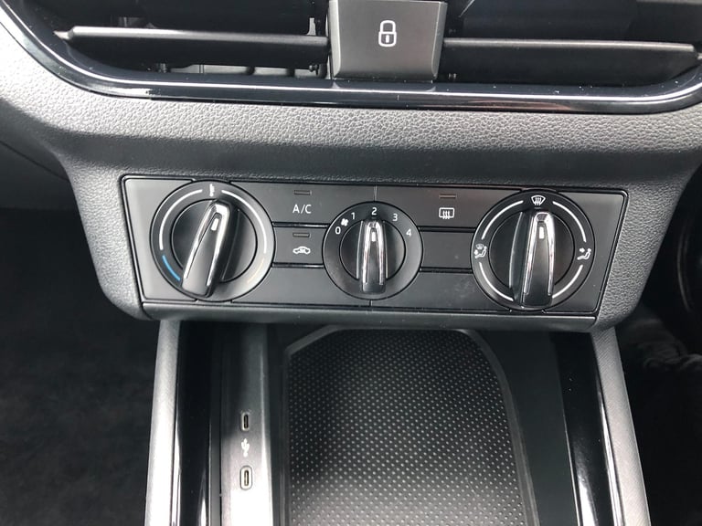 2021 Skoda Kamiq 1.0 TSI SE SUV 5dr Petrol Manual Euro 6 (s/s) (95 ps) HATCHBACK Petrol Manual