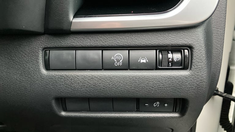 2022 Nissan Qashqai 1.3 DiG-T MH N-Connecta 5dr Petrol Hatchback Hatchback Petrol Manual