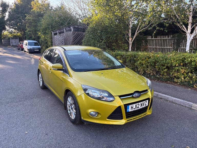 image for 2012 12 plate Ford focus 1.6 titanium 5 door hatchback yellow £995